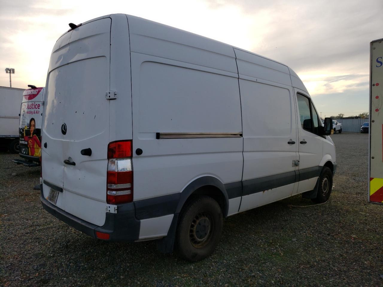 Image 3 of 2007 DODGE SPRINTER 2500 2007 with VIN WD0PE745075144599