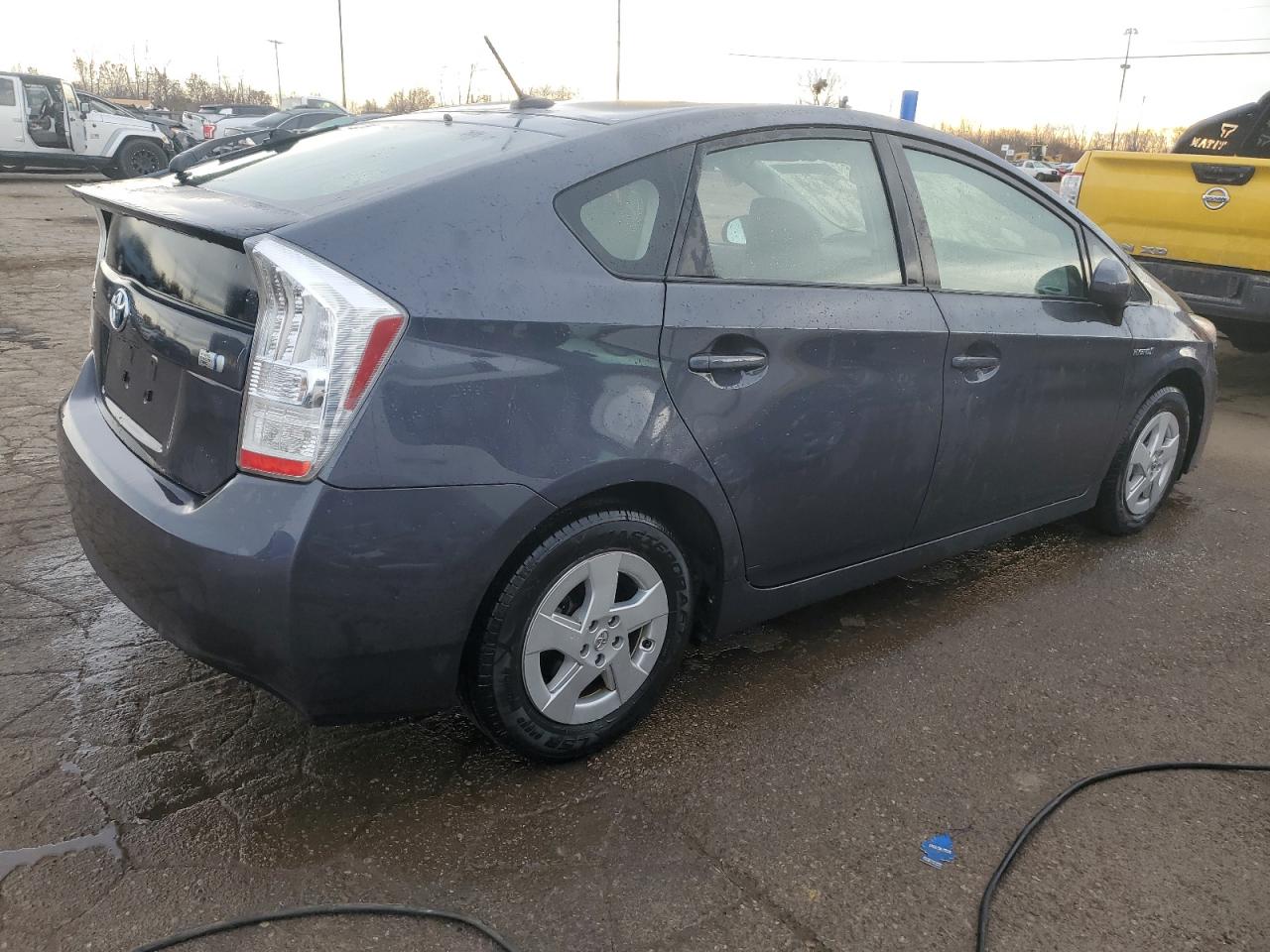 Obraz 3 z 2011 TOYOTA PRIUS  2011 z VIN JTDKN3DU7B0295741