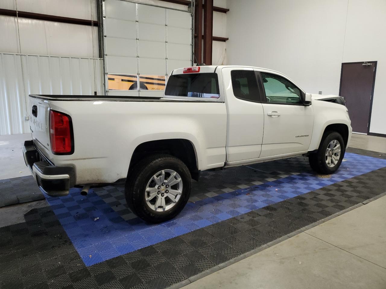 Изображение 3 2022 CHEVROLET COLORADO LT 2022 с VIN 1GCHSCEA2N1161838