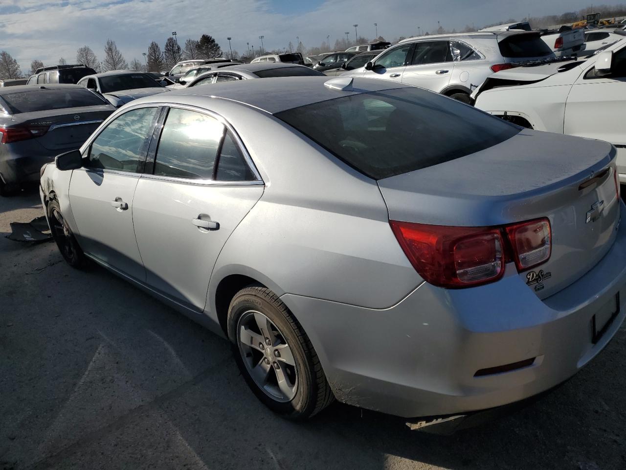 Изображение 2 2015 CHEVROLET MALIBU 1LT 2015 с VIN 1G11C5SL0FF251583