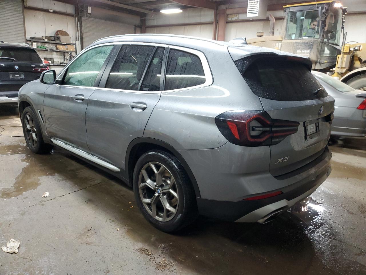 Изображение 2 2023 BMW X3 XDRIVE30I 2023 с VIN 5UX53DP00P9N51401