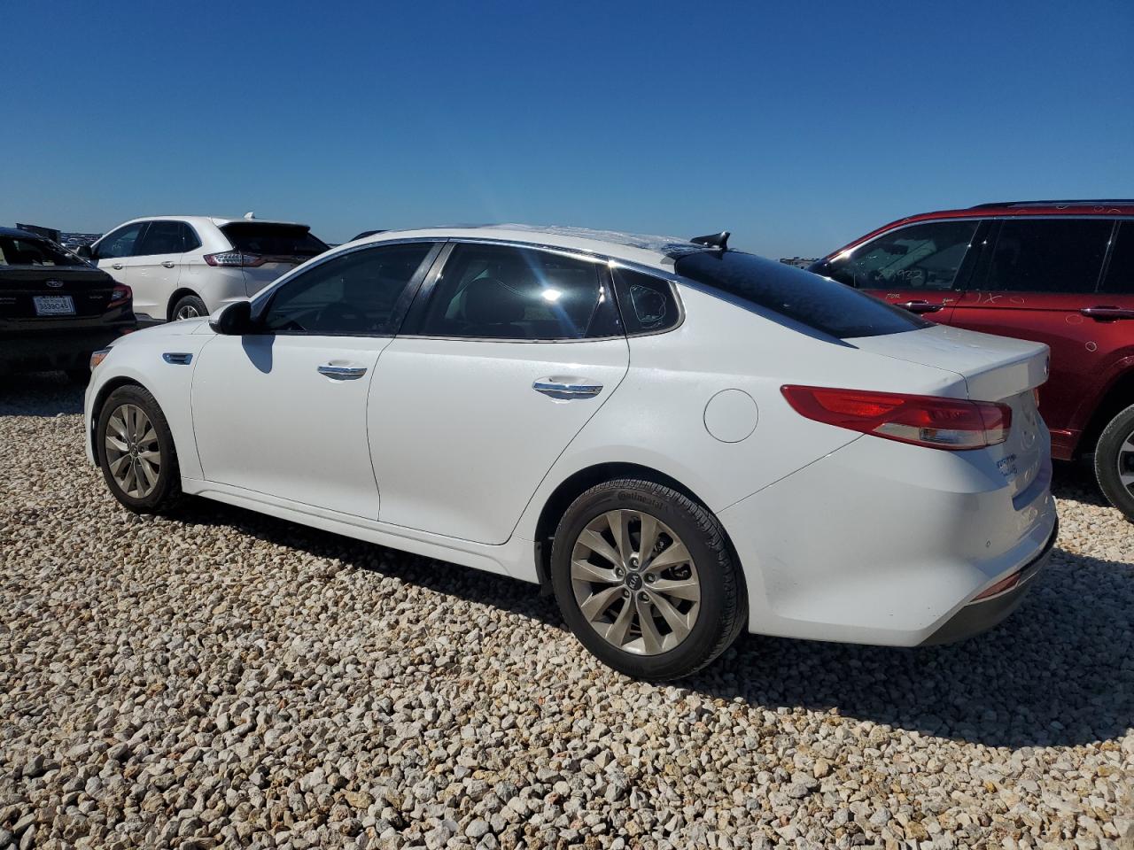Image 2 of 2016 KIA OPTIMA EX 2016 with VIN 5XXGU4L38GG004953