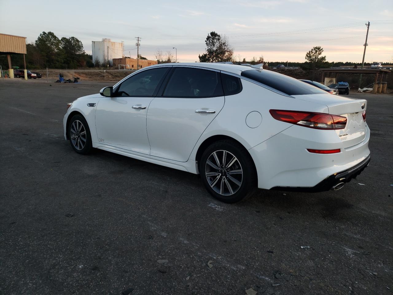 Изображение 2 2019 KIA OPTIMA EX 2019 с VIN 5XXGU4L17KG336454