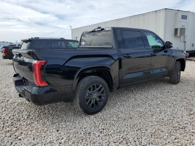 Obraz 3 z 2023 TOYOTA TUNDRA CREWMAX PLATINUM 2023 z VIN 5TFNA5AB8PX026699