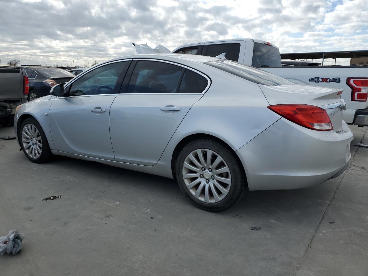 Obraz 2 z 2011 BUICK REGAL CXL 2011 z VIN W04GN5EC0B1104110