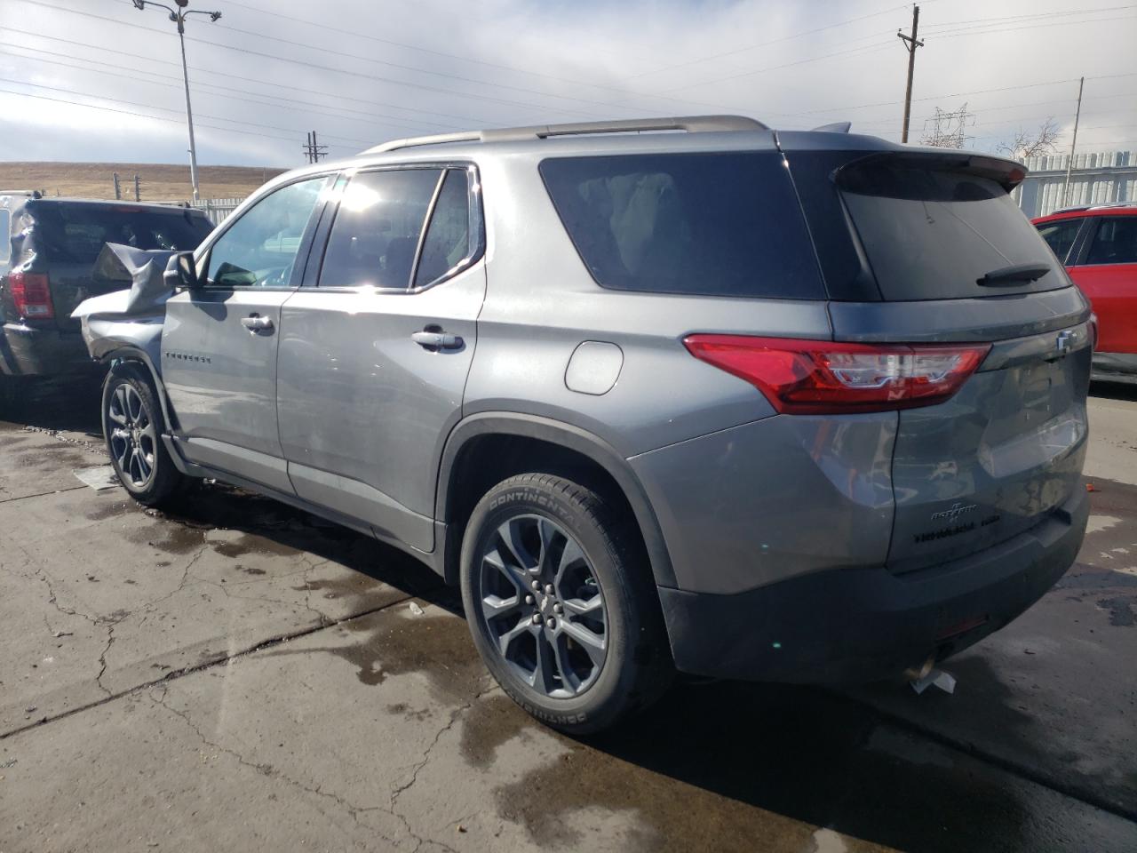 Image 2 of 2021 CHEVROLET TRAVERSE RS 2021 with VIN 1GNEVJKW5MJ194305