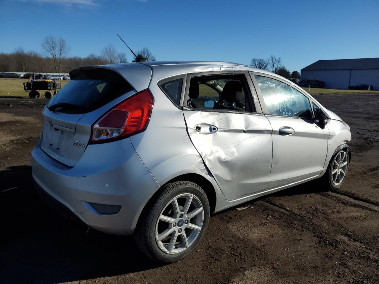 Изображение 3 2018 FORD FIESTA SE 2018 с VIN 3FADP4EJ9JM126478