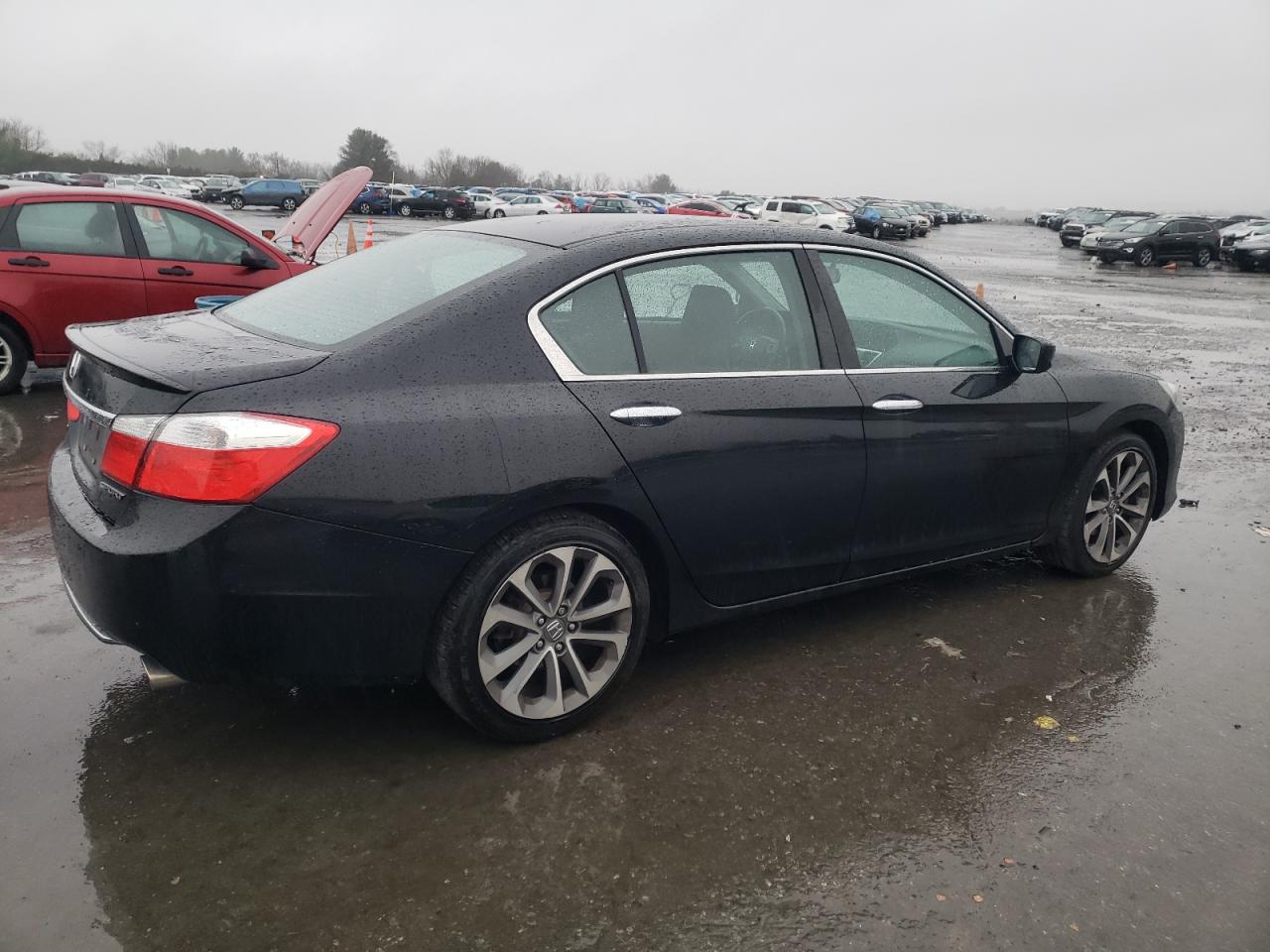 Изображение 3 2015 HONDA ACCORD SPORT 2015 с VIN 1HGCR2F51FA216462