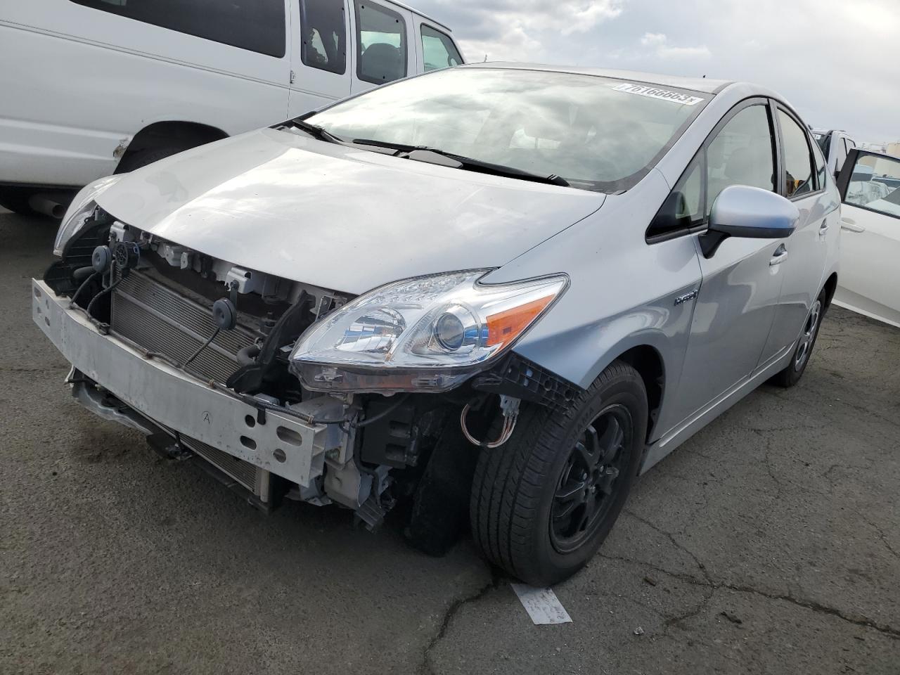 Image 1 of 2014 TOYOTA PRIUS  2014 with VIN JTDKN3DU2E1777757