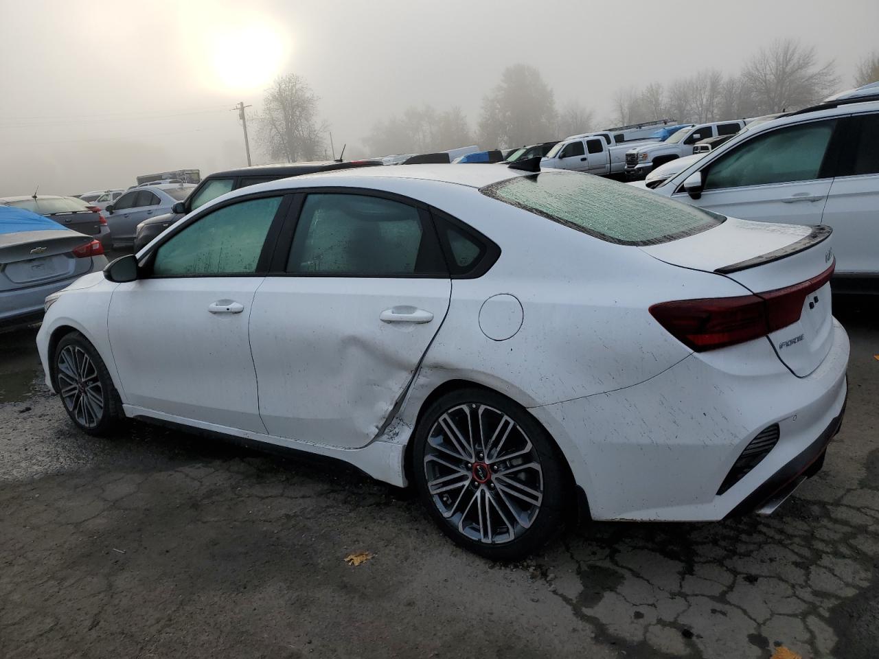 Изображение 2 2023 KIA FORTE GT 2023 с VIN 3KPF44AC4PE594897