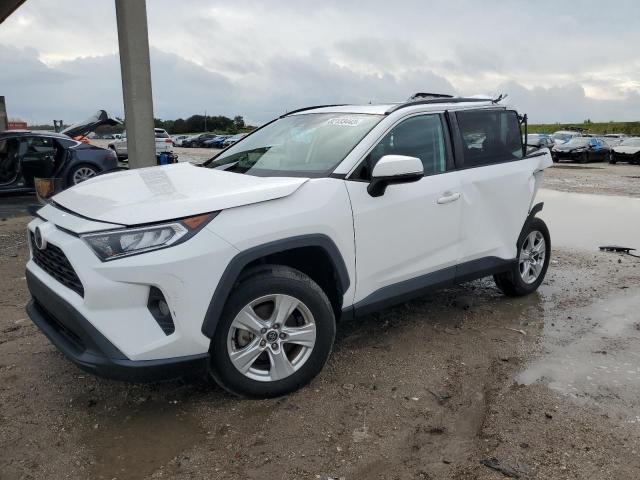 Obraz 1 z 2021 TOYOTA RAV4 XLE 2021 z VIN 2T3W1RFV3MW106183