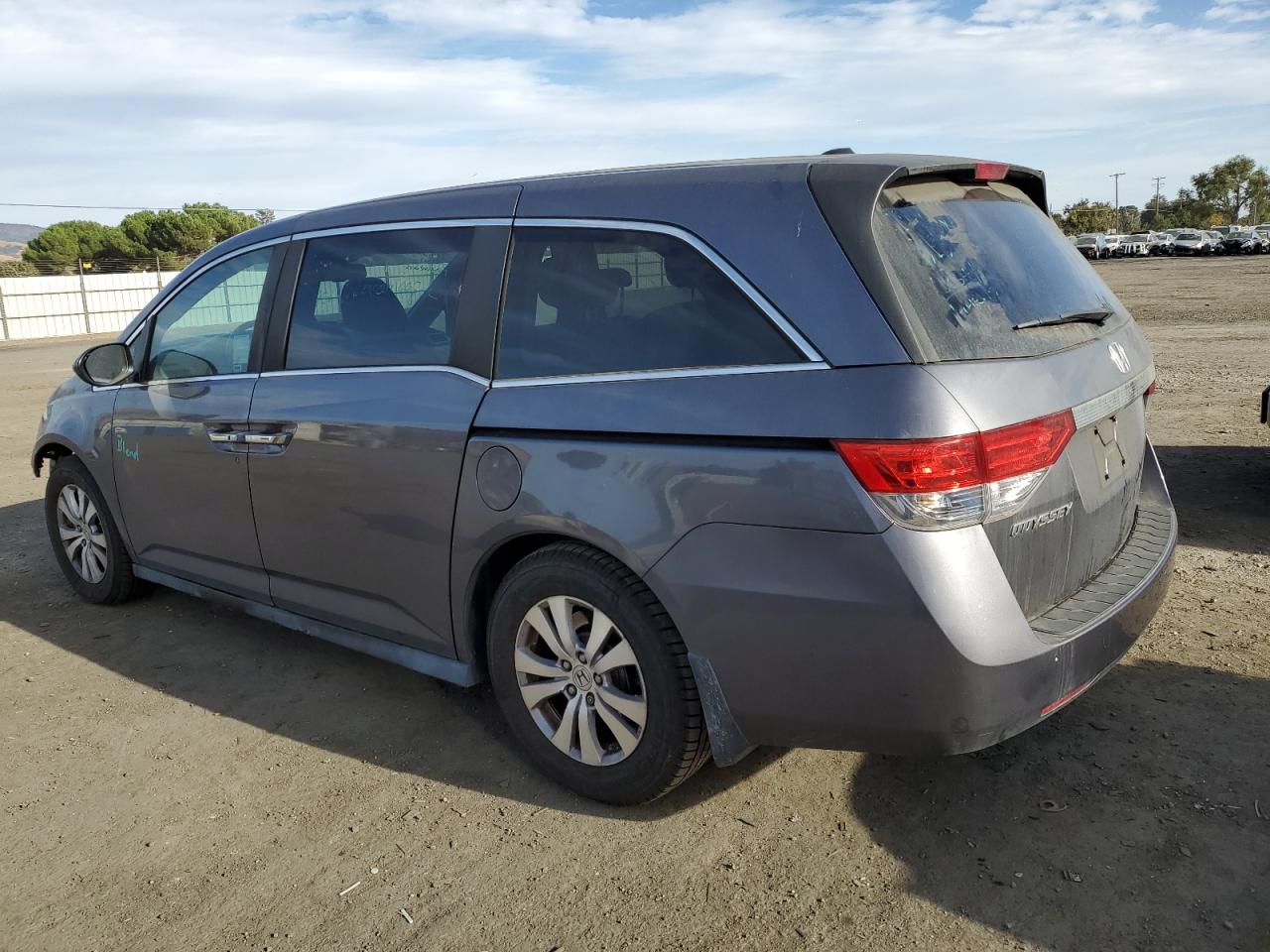 Изображение 2 2015 HONDA ODYSSEY EXL 2015 с VIN 5FNRL5H64FB081597