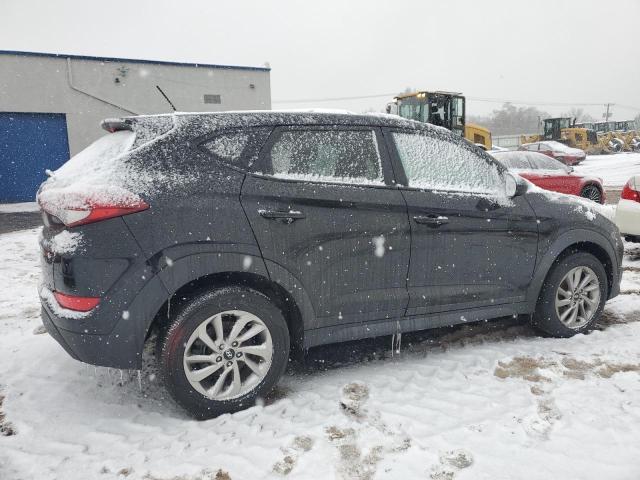 Image 3 of 2017 HYUNDAI TUCSON SE 2017 with VIN KM8J23A42HU422868