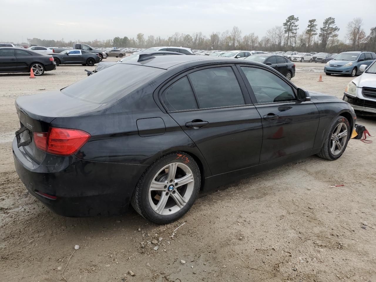Image 3 of 2013 BMW 328 XI 2013 with VIN WBA3B3C56DF533518
