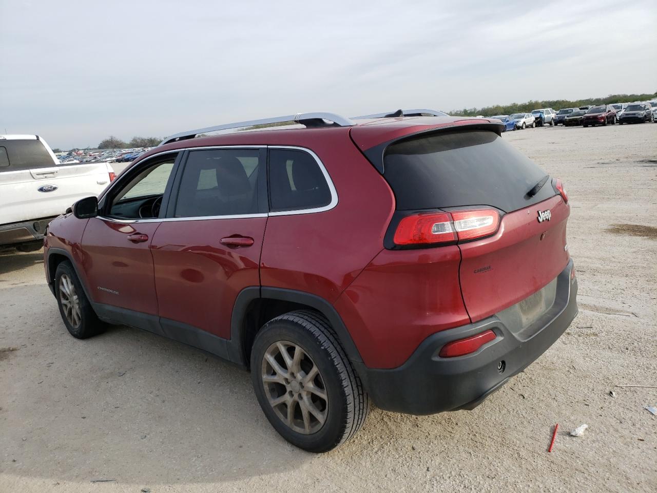 Изображение 2 2015 JEEP CHEROKEE LATITUDE 2015 с VIN 1C4PJLCS4FW670778