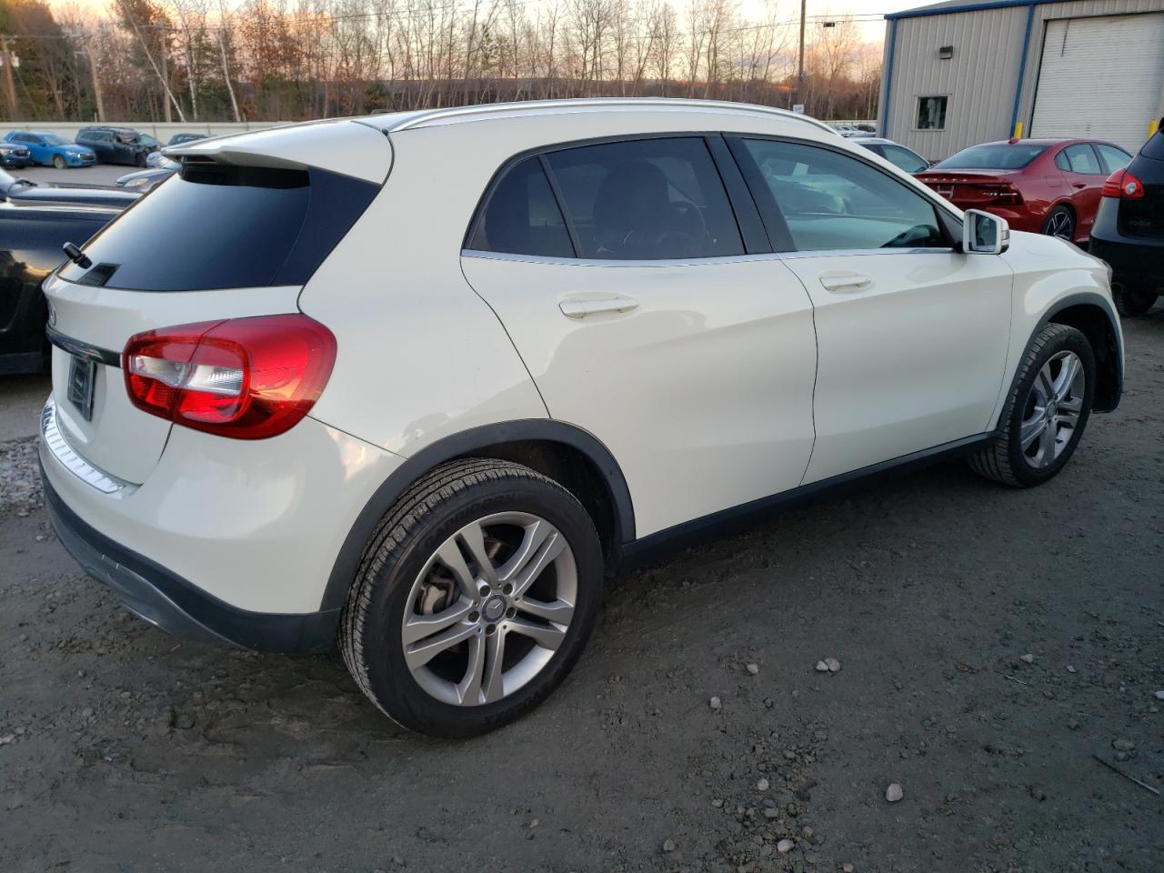 Obraz 3 z 2015 MERCEDES-BENZ GLA 250 4MATIC 2015 z VIN WDCTG4GBXFJ116813