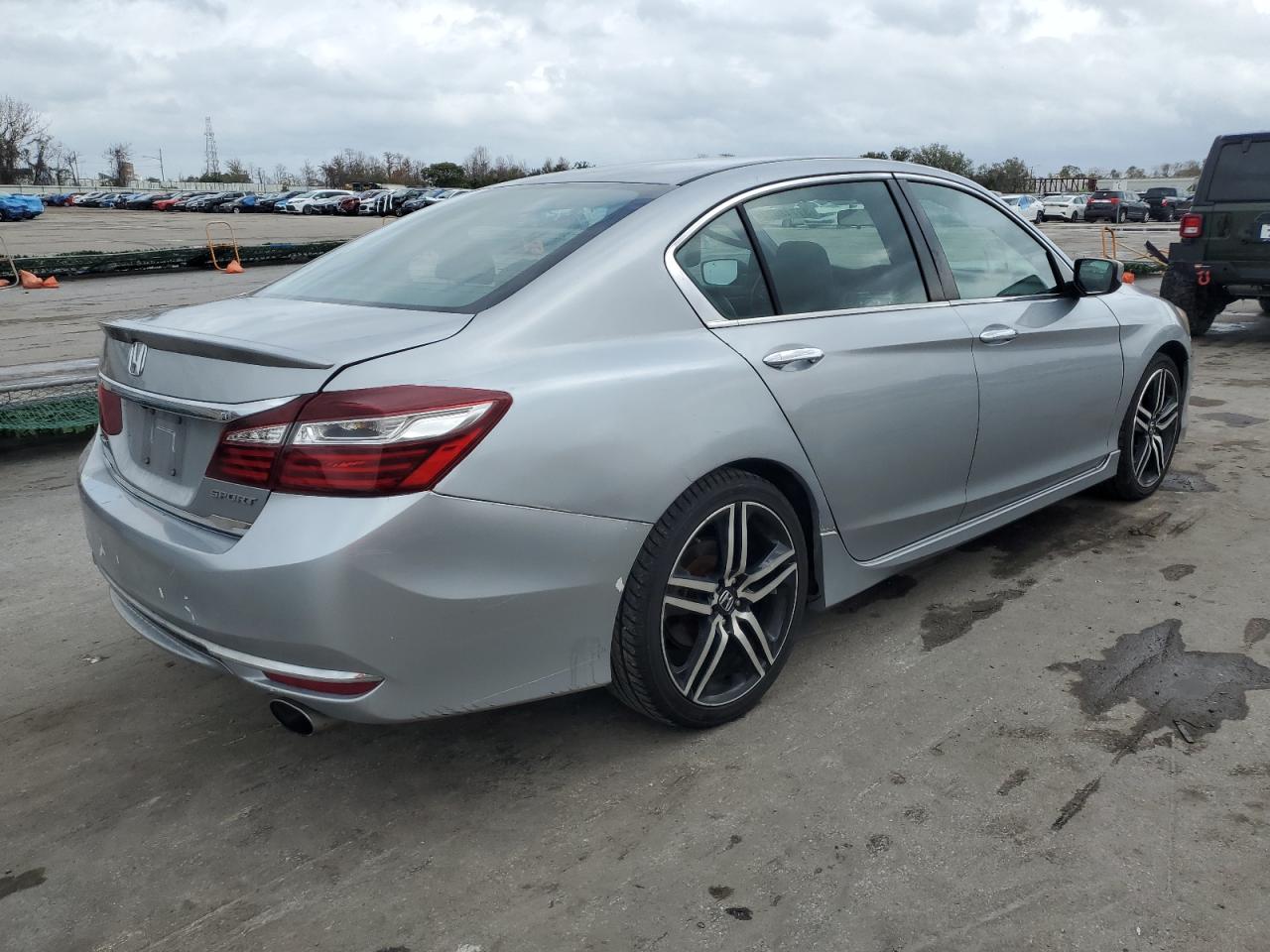 Obraz 3 z 2016 HONDA ACCORD SPORT 2016 z VIN 1HGCR2F53GA232910