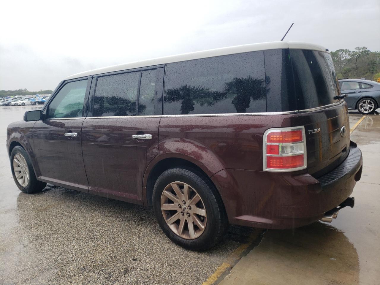 Image 2 of 2009 FORD FLEX SEL 2009 with VIN 2FMDK52C29BA17471
