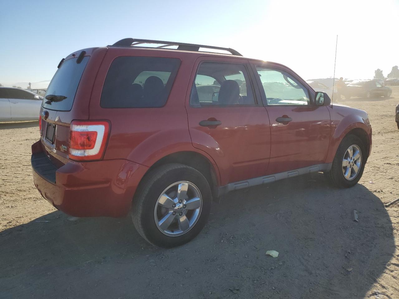 Image 3 of 2011 FORD ESCAPE XLT 2011 with VIN 1FMCU0DG4BKB84421
