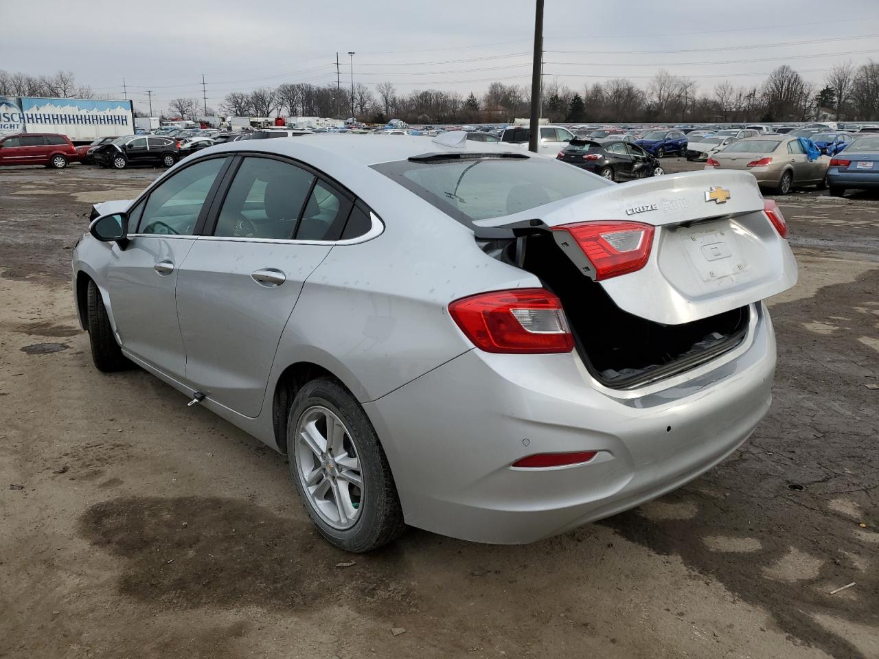 Image 2 of 2017 CHEVROLET CRUZE LT 2017 with VIN 1G1BE5SM3H7120541