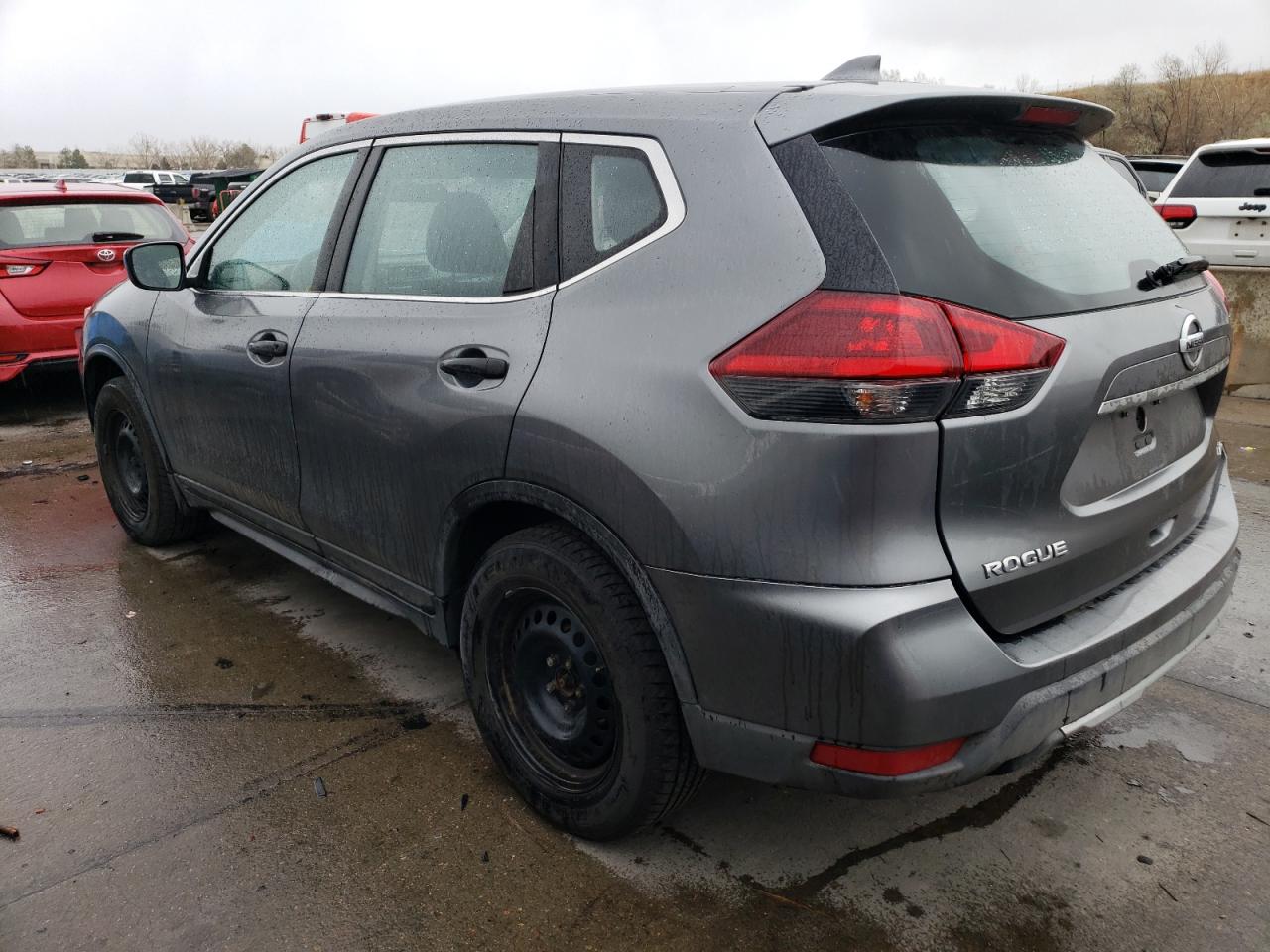Obraz 2 z 2018 NISSAN ROGUE S 2018 z VIN JN8AT2MV7JW304832