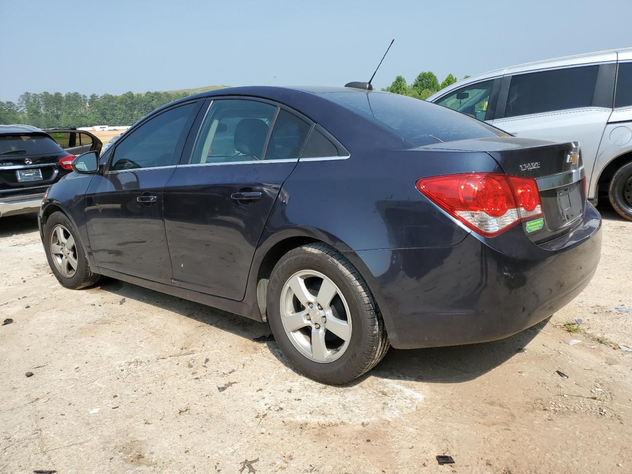 Image 2 of Chevrolet Cruze Limited Lt 2016 with VIN 1G1PE5SB0G7191098