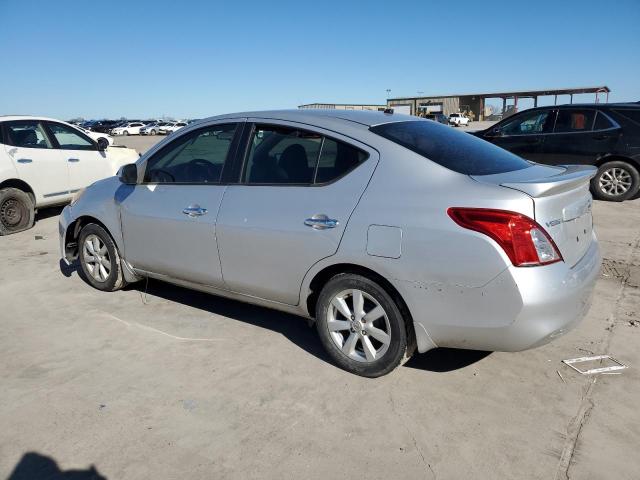 Obraz 2 z 2014 NISSAN VERSA S 2014 z VIN 3N1CN7AP8EL869011