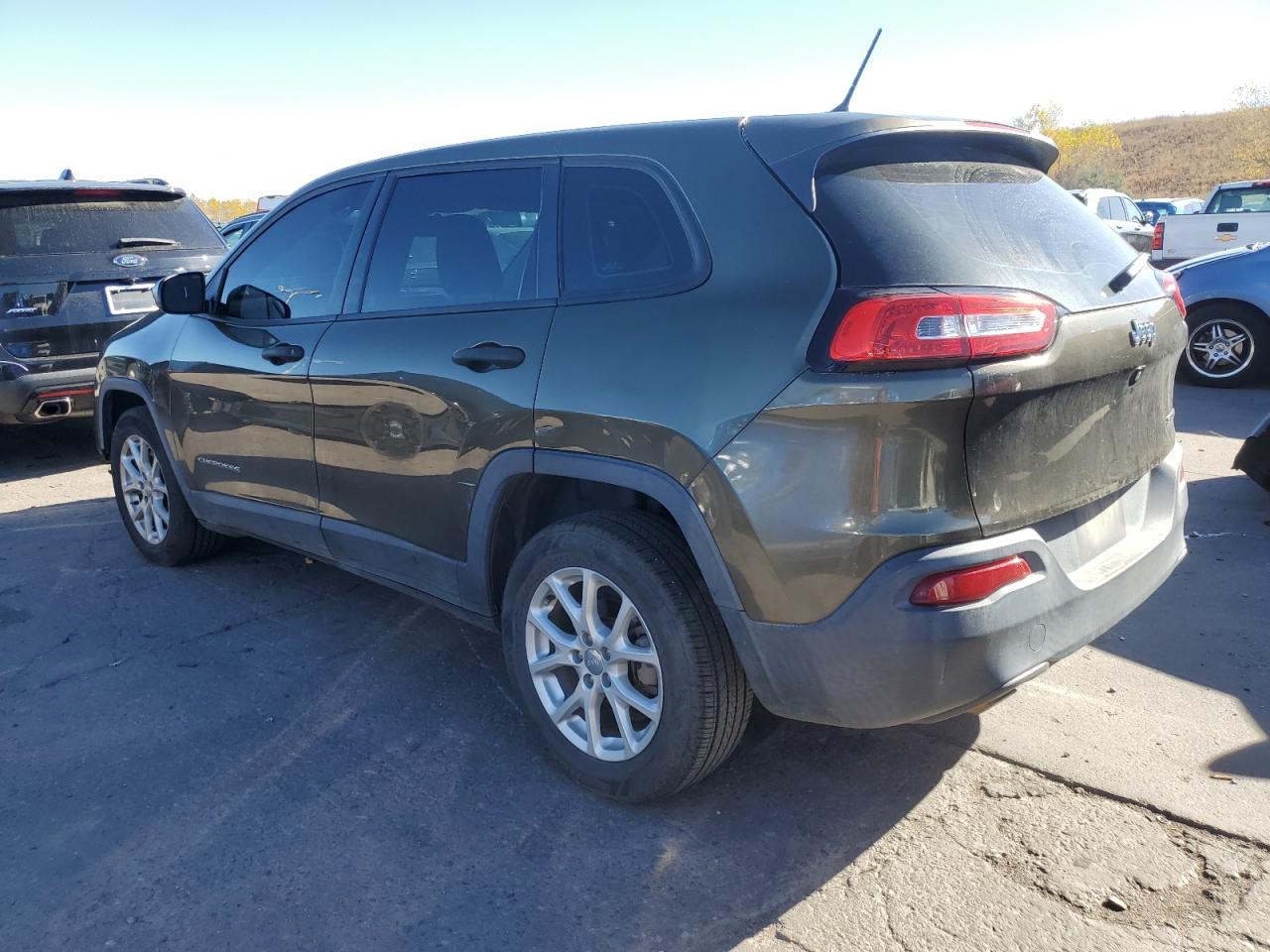 Image 2 of 2015 JEEP CHEROKEE SPORT 2015 with VIN 1C4PJLABXFW589819
