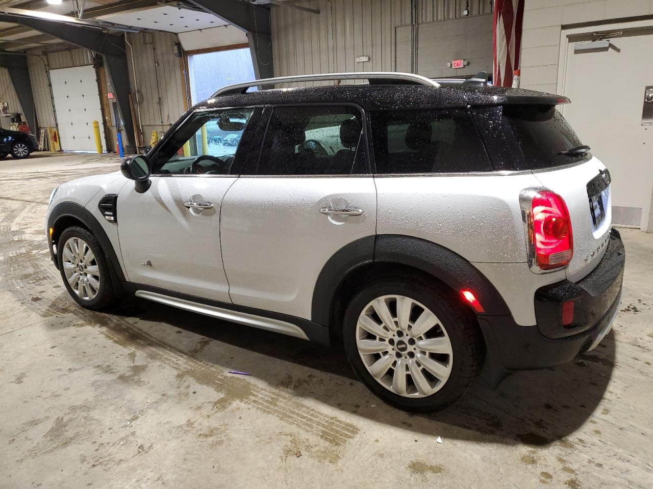 Image 2 of 2017 MINI COOPER COUNTRYMAN ALL4 2017 with VIN WMZYV5C30H3E02301