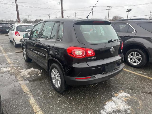 Image 3 of 2010 VOLKSWAGEN TIGUAN S 2010 with VIN WVGAV7AX4AW518293
