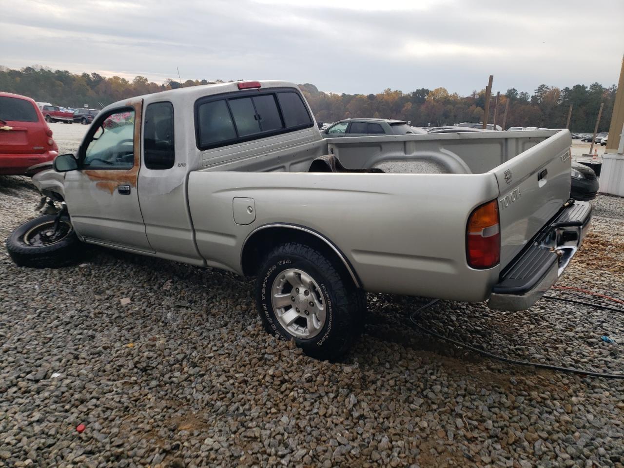 Image 2 of 2000 TOYOTA TACOMA XTRACAB PRERUNNER 2000 with VIN 5TESM92N5YZ709643