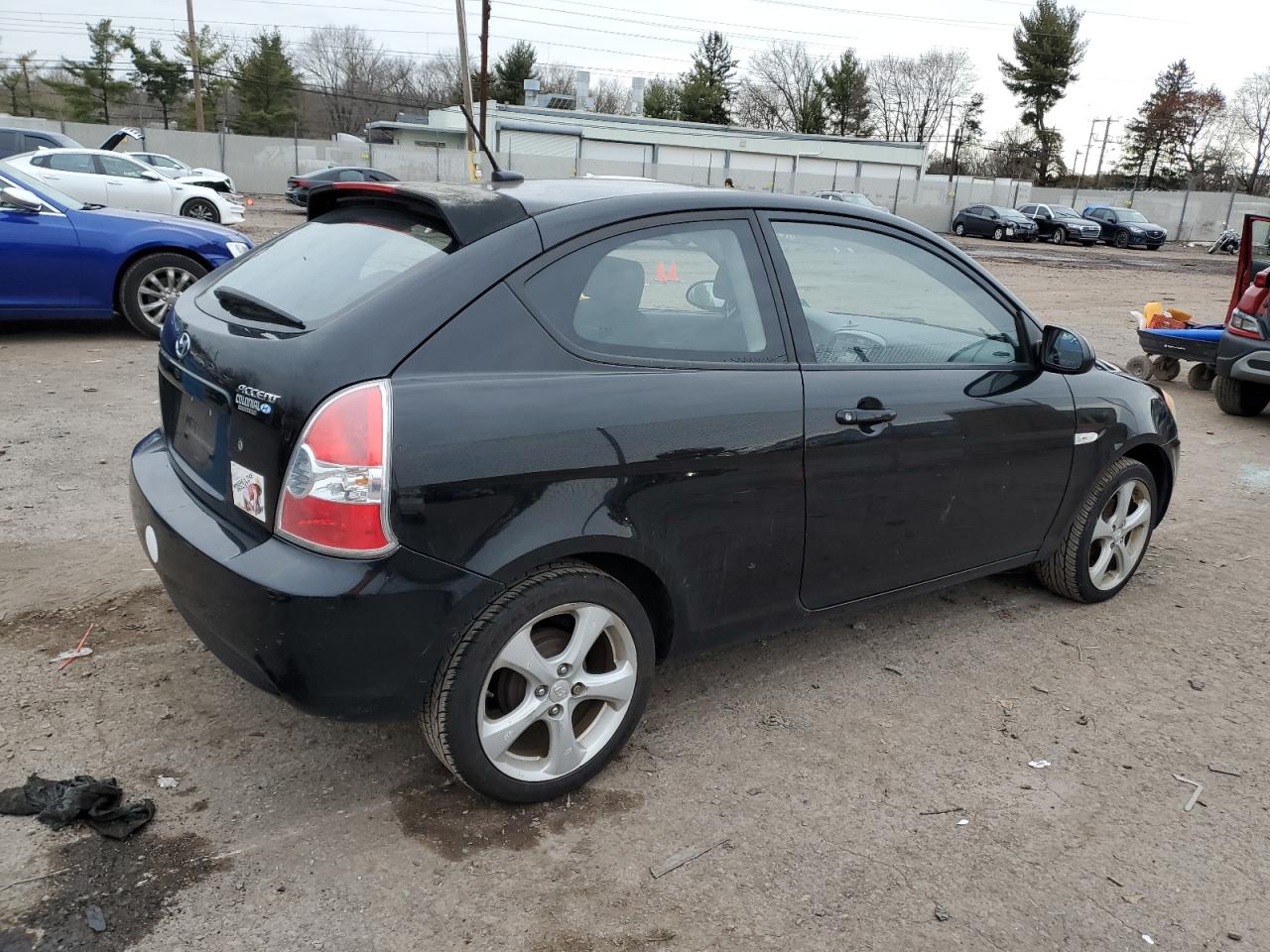 Image 3 of 2009 HYUNDAI ACCENT SE 2009 with VIN KMHCN36C79U120929