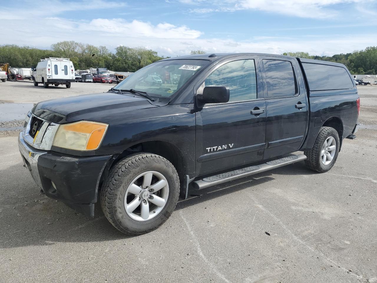 Nissan Titan S 2013 image