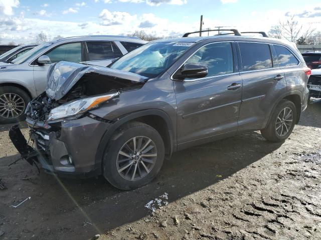 Изображение 1 2018 TOYOTA HIGHLANDER SE 2018 с VIN 5TDJZRFH3JS835312