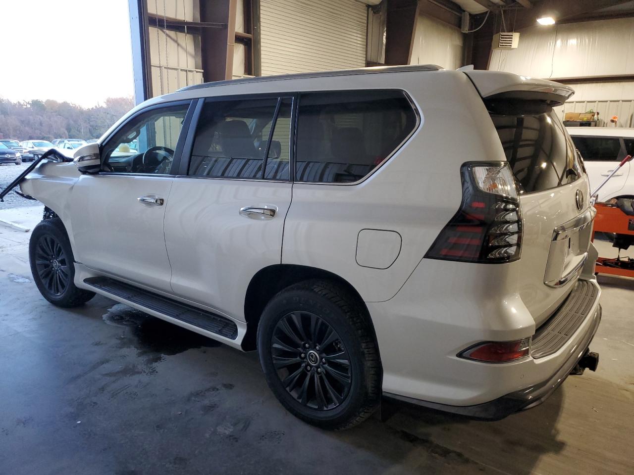Obraz 2 z 2023 LEXUS GX 460 LUXURY 2023 z VIN JTJGM7BX9P5376051