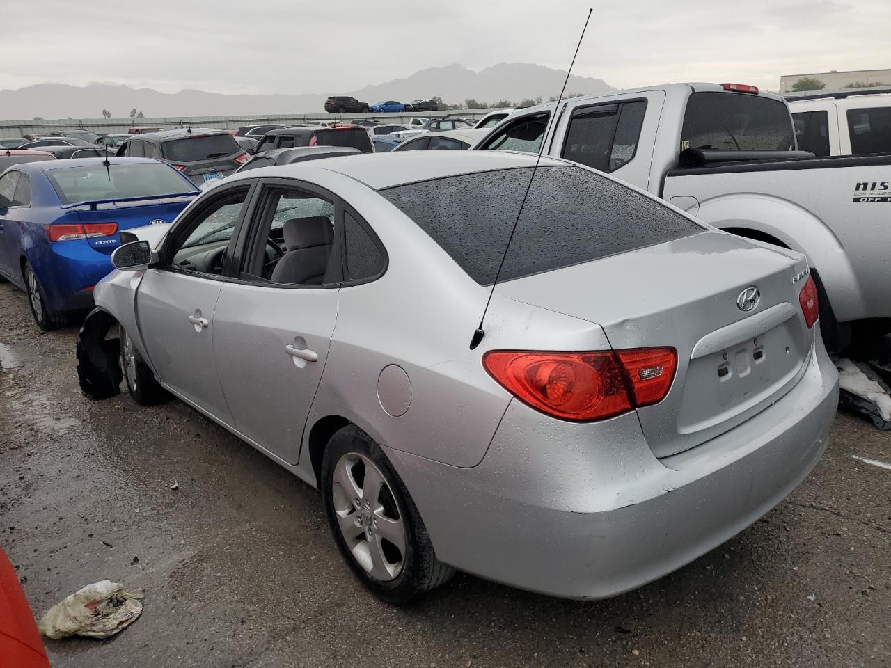 Image 2 of 2007 HYUNDAI ELANTRA GLS 2007 with VIN KMHDU46D57U114758