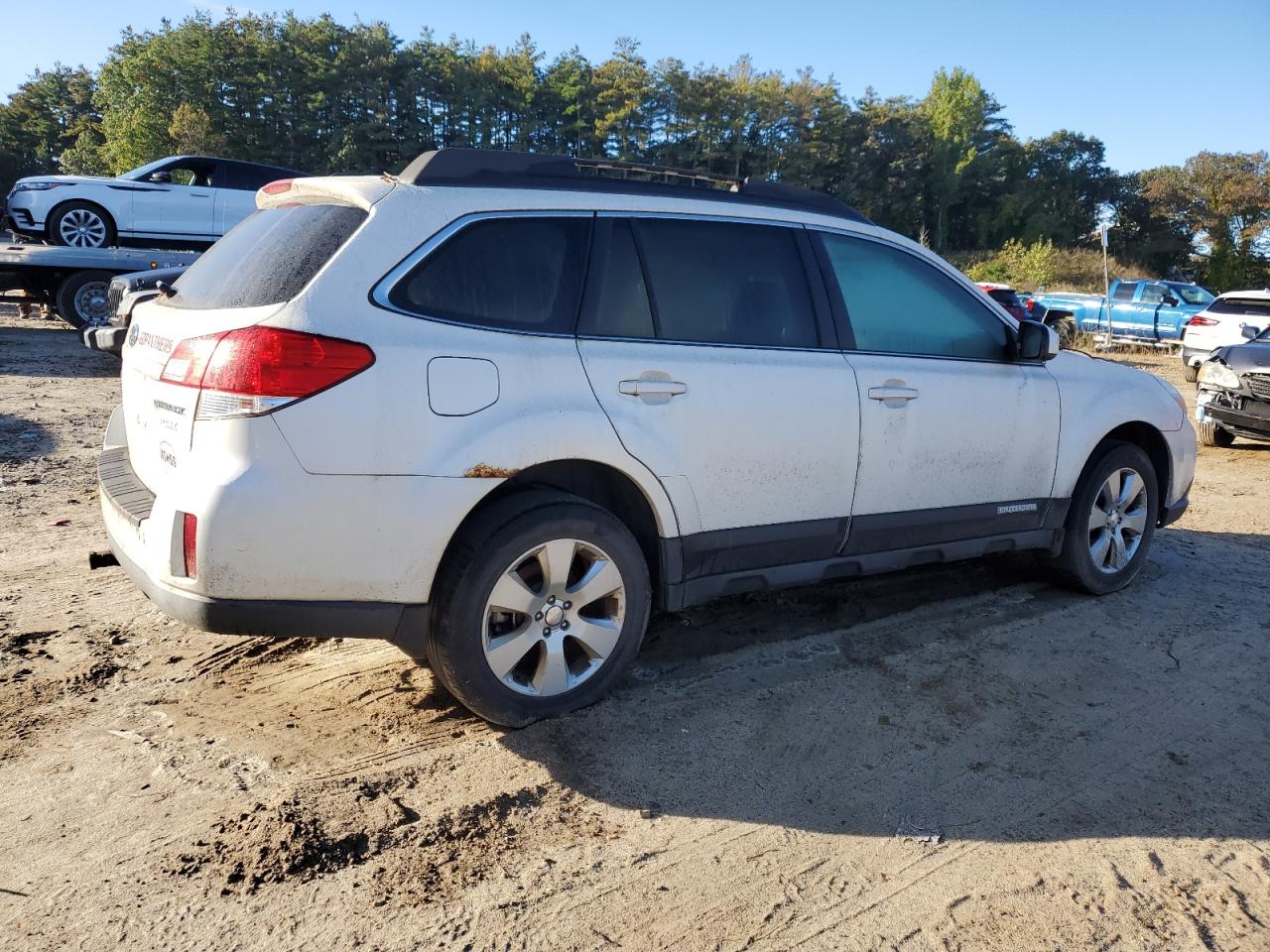 Obraz 3 z 2011 SUBARU OUTBACK 2.5I PREMIUM 2011 z VIN 4S4BRBCC5B3426196