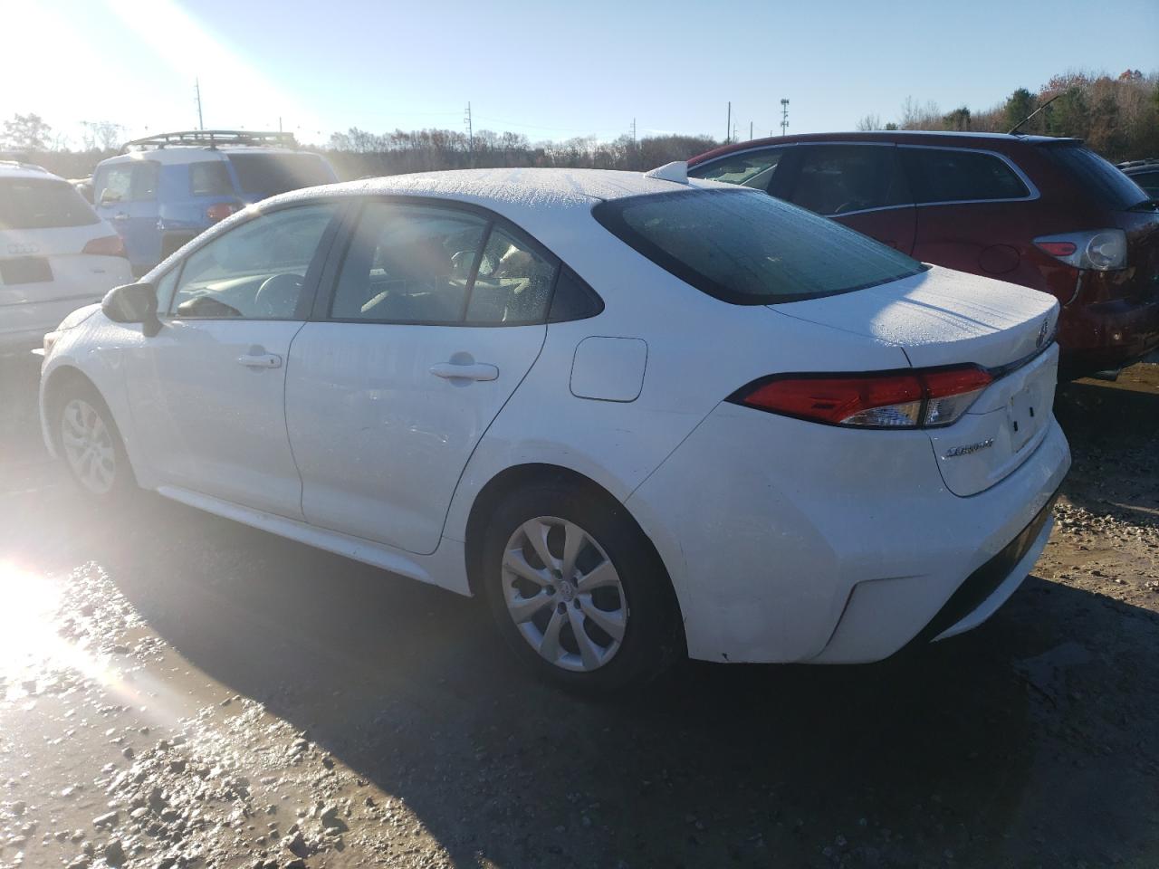 Изображение 2 2021 TOYOTA COROLLA LE 2021 с VIN JTDEPMAE3MJ160506