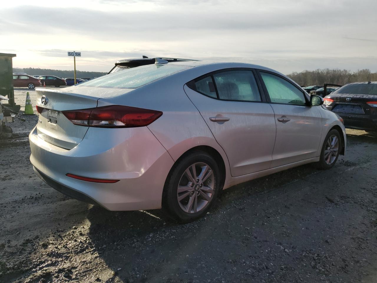 Image 3 of 2017 HYUNDAI ELANTRA SE 2017 with VIN KMHD84LF2HU249272