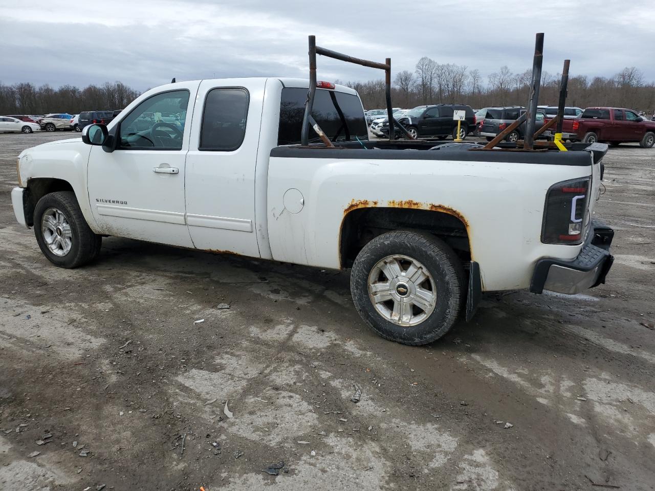 Image 2 of 2011 CHEVROLET SILVERADO K1500 LTZ 2011 with VIN 1GCRKTE33BZ319199