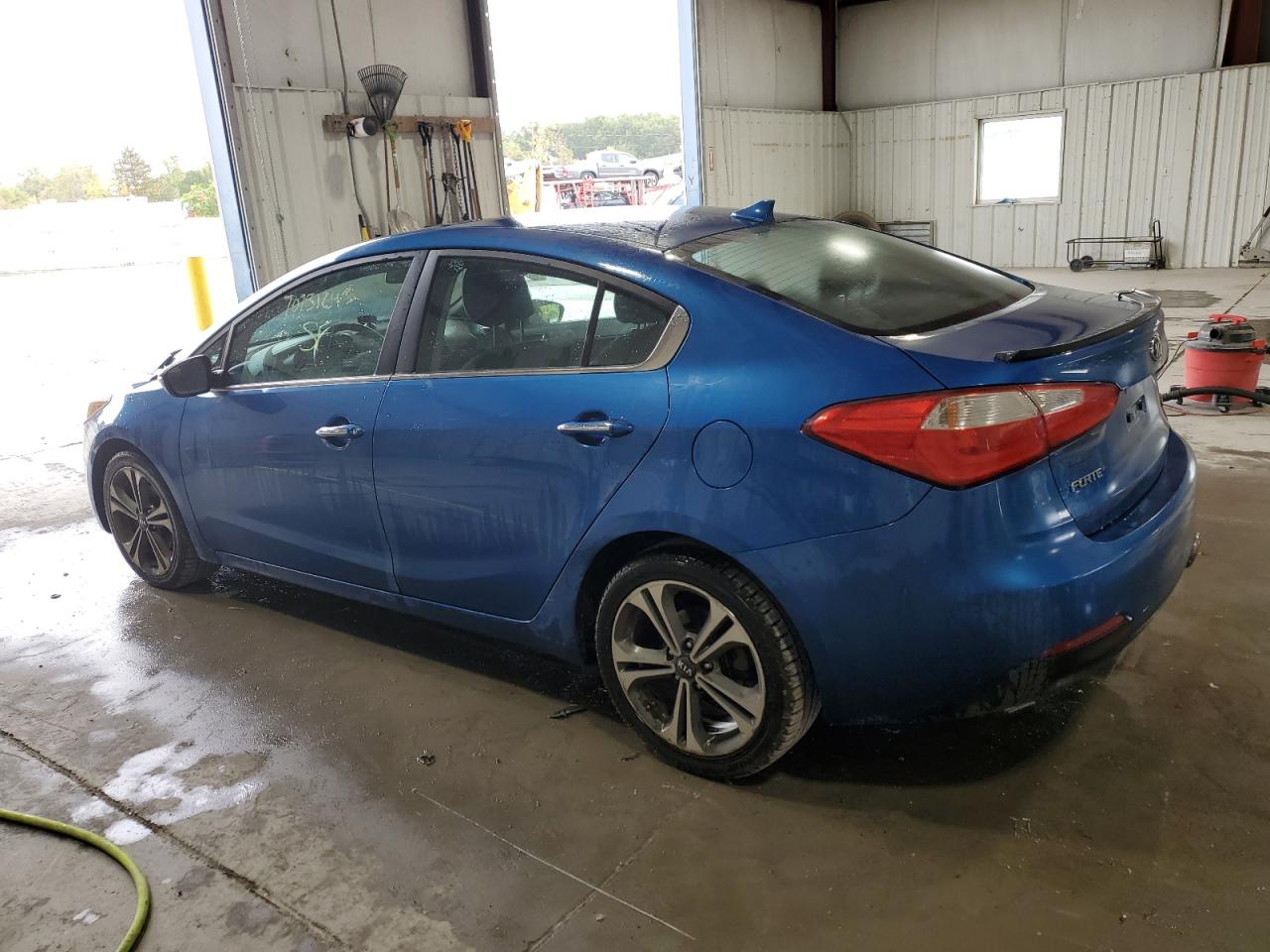 Изображение 2 2015 KIA FORTE EX 2015 с VIN KNAFX4A83F5318401