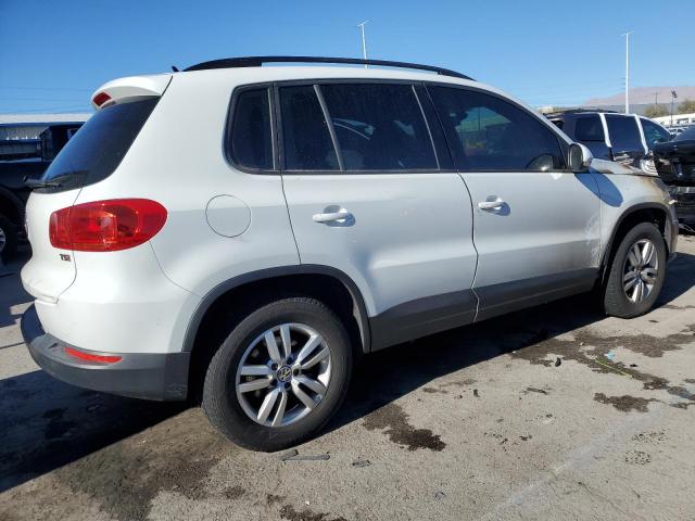 Obraz 3 z 2016 VOLKSWAGEN TIGUAN S 2016 z VIN WVGAV7AX5GW603846