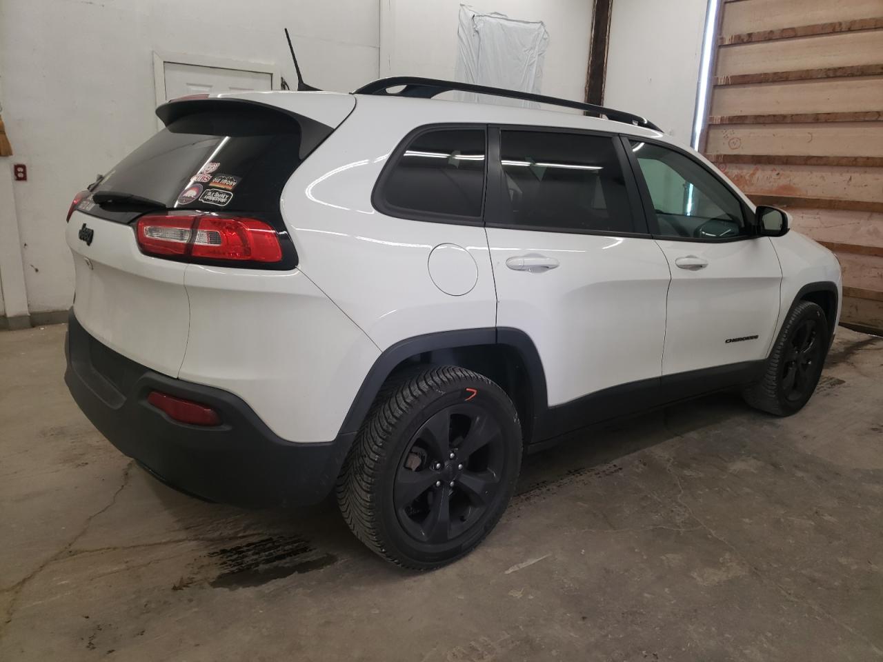 Image 3 of 2018 JEEP CHEROKEE LATITUDE 2018 with VIN 1C4PJLCB7JD552664