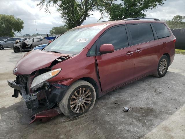Obraz 1 z 2017 TOYOTA SIENNA XLE 2017 z VIN 5TDYZ3DCXHS888621