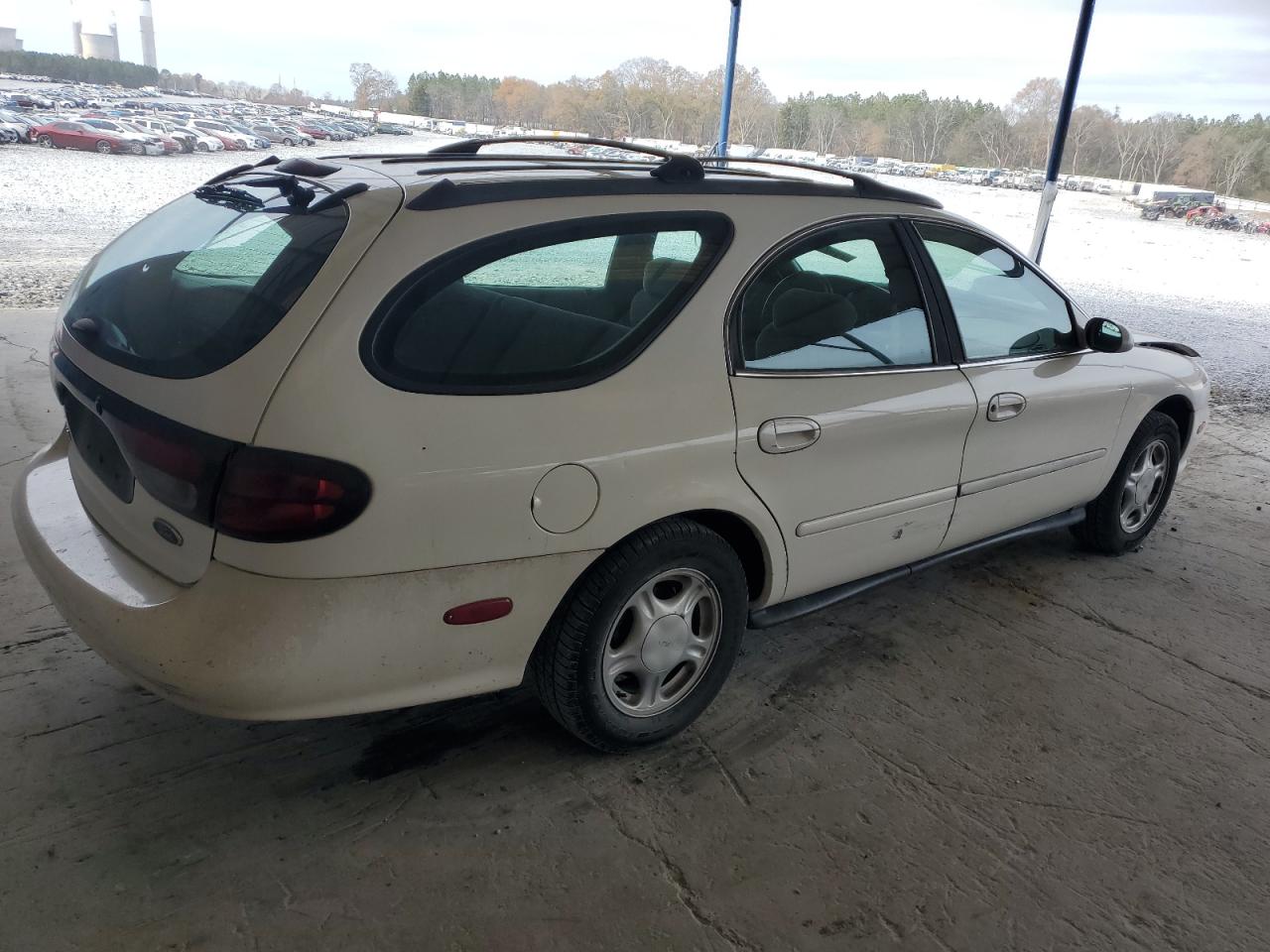 Image 3 of 1999 FORD TAURUS SE 1999 with VIN 1FAFP58U8XA129186