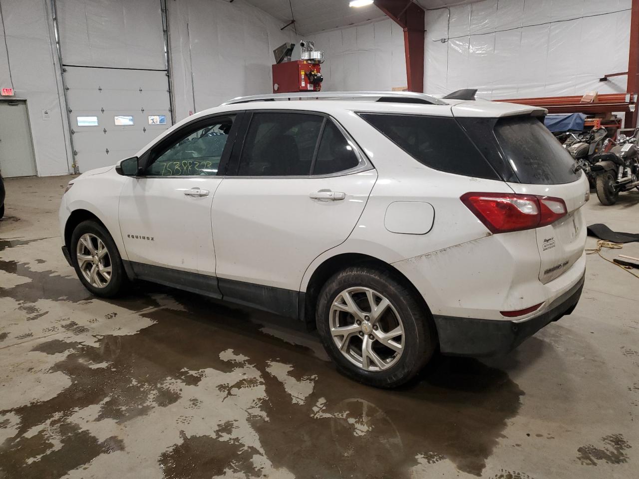 Image 2 of 2019 CHEVROLET EQUINOX LT 2019 with VIN 2GNAXVEX7K6181988