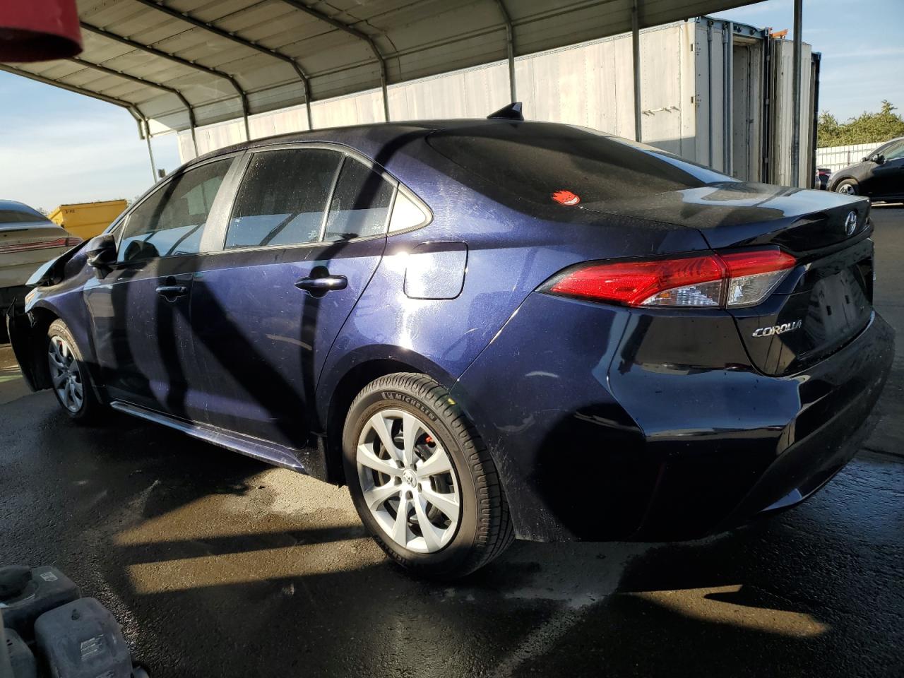 Obraz 2 z 2020 TOYOTA COROLLA LE 2020 z VIN 5YFEPRAE1LP087711