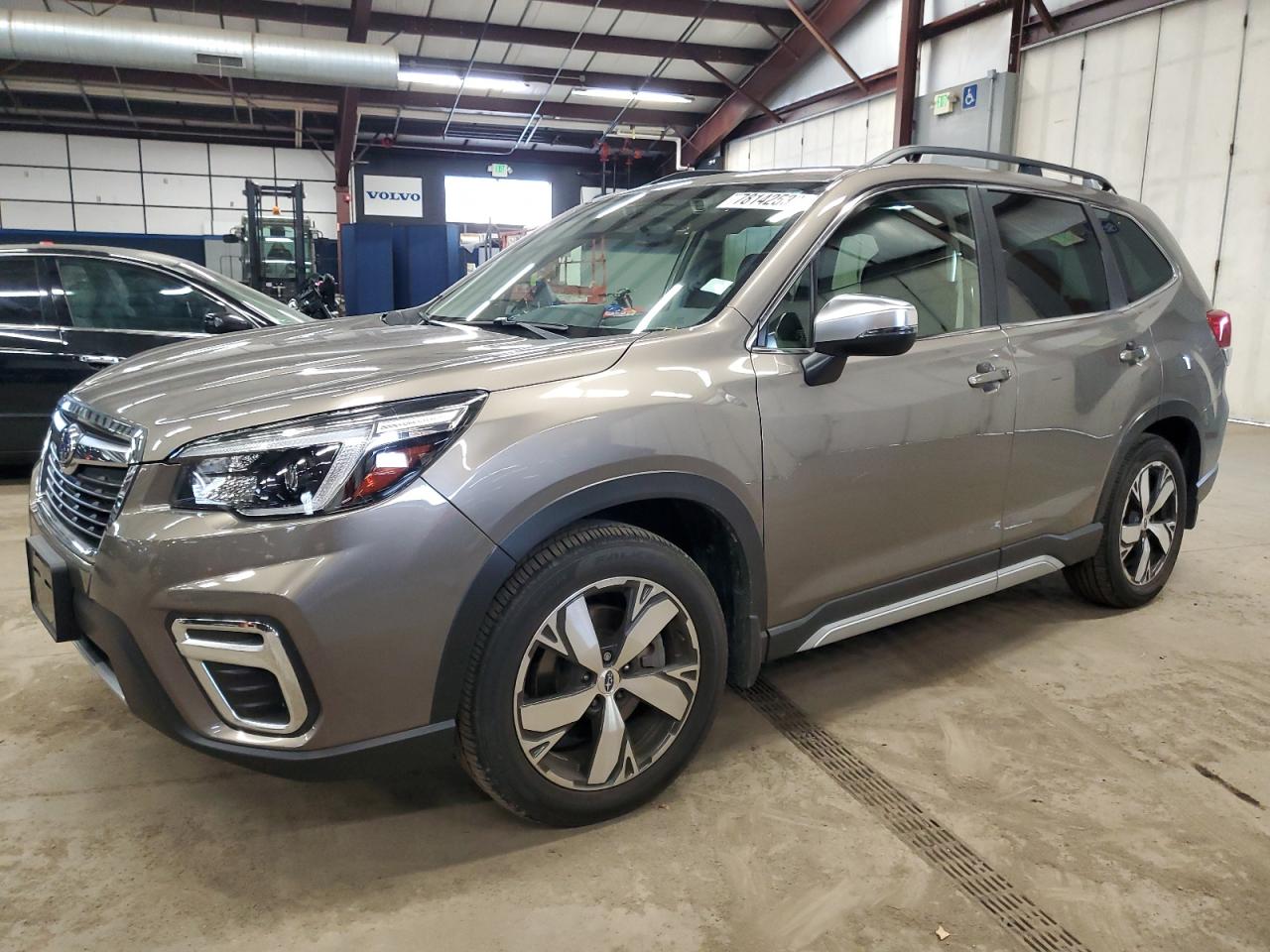 Obraz 1 z 2021 SUBARU FORESTER TOURING 2021 z VIN JF2SKAXC6MH525369