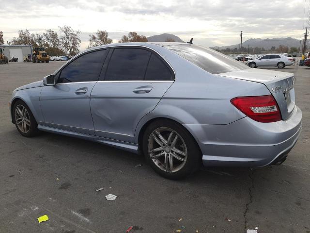 Obraz 2 z 2014 MERCEDES-BENZ C 250 2014 z VIN WDDGF4HBXER304312