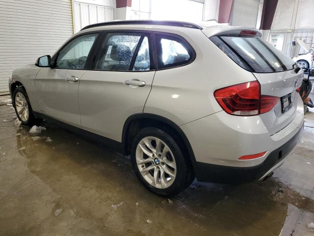 Obraz 2 z 2015 BMW X1 XDRIVE28I 2015 z VIN WBAVL1C59FVY30138
